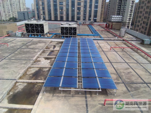 深國投（龍灣）商業(yè)廣場太陽能熱水系統(tǒng)工程