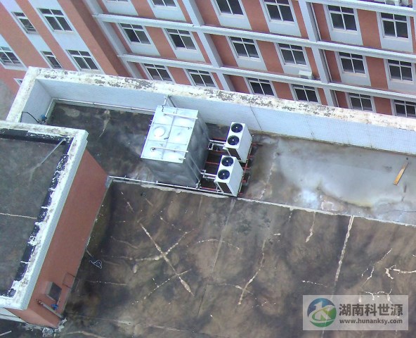 麗發(fā)新城青雅學校空氣能熱水工程