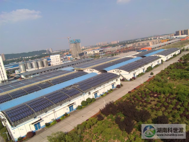 工廠屋頂太陽(yáng)能光伏發(fā)電系統(tǒng)