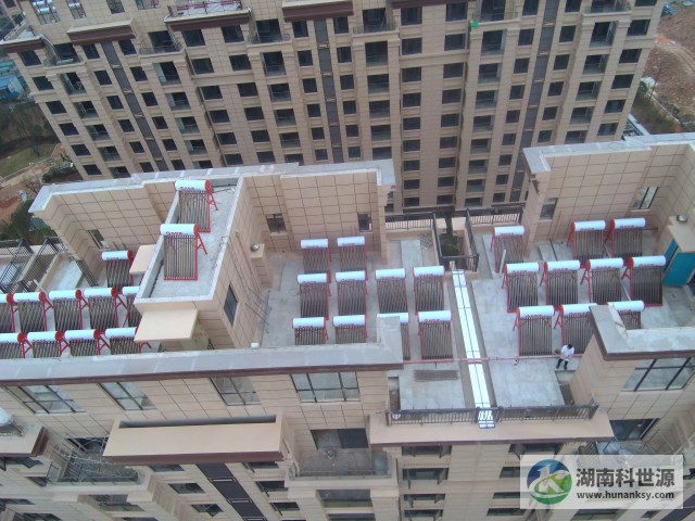 恒泰·湘壹府1.1期太陽能熱水工程