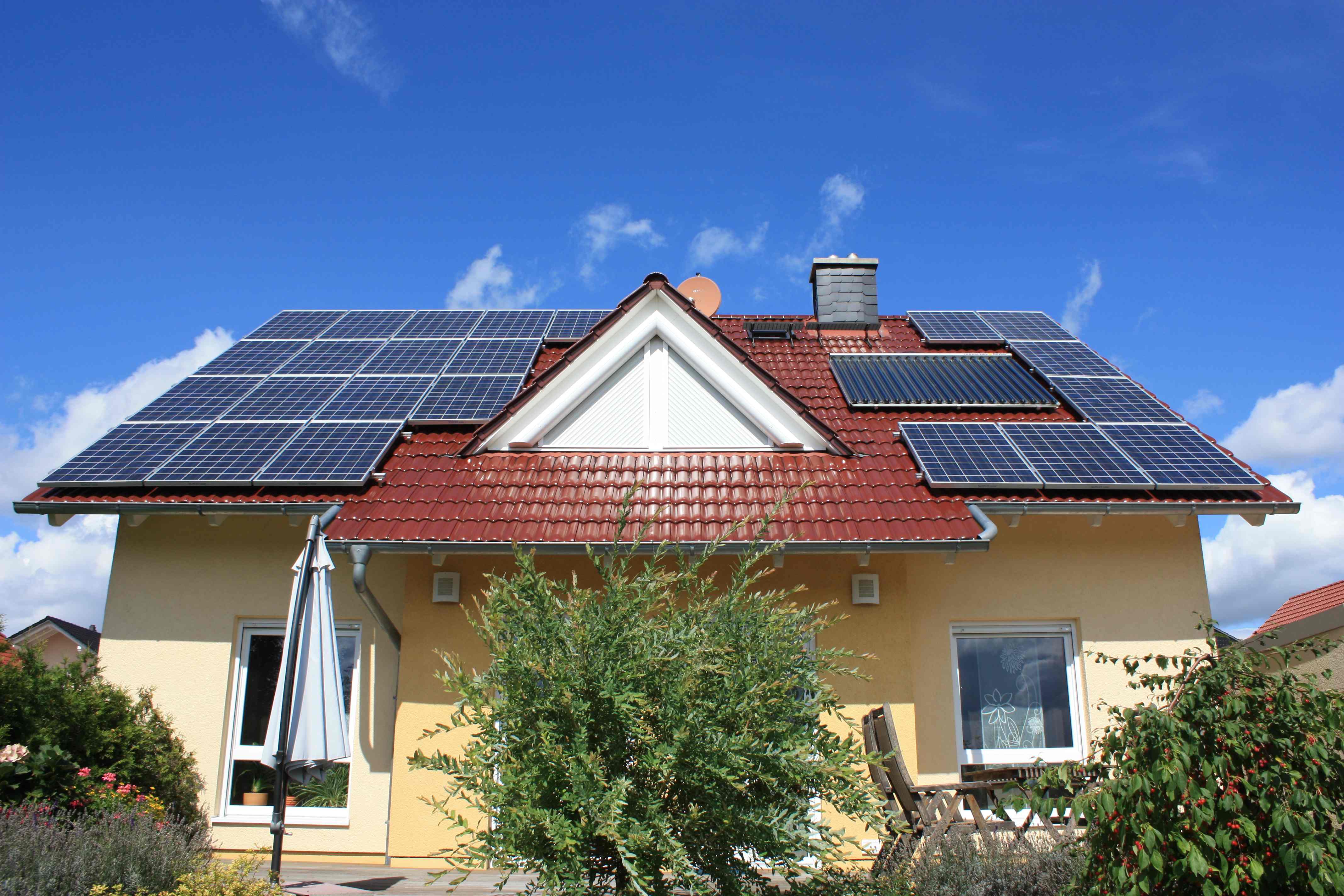 湖南科世源節(jié)能科技有限公司,湖南節(jié)能科技,太陽能光熱研發(fā),空氣源熱泵生產,中央空調設備銷售