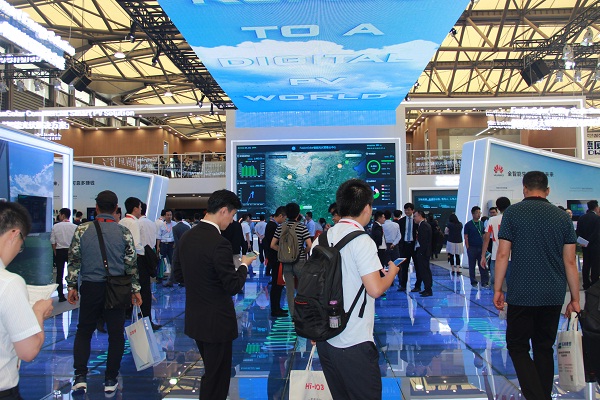 湖南科世源節(jié)能科技有限公司,湖南節(jié)能科技,太陽能光熱研發(fā),空氣源熱泵生產(chǎn),中央空調(diào)設(shè)備銷售