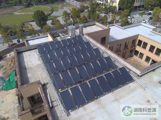 平板太陽(yáng)能熱水系統(tǒng)工程