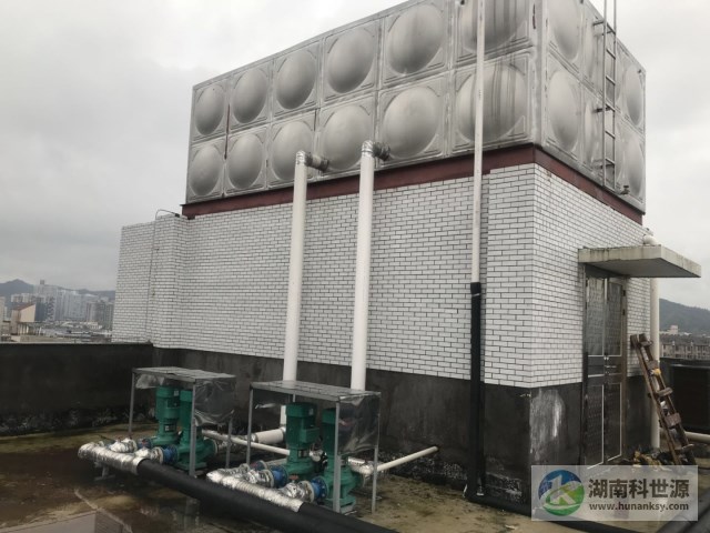 學校空氣能熱水系統