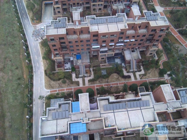 集中集熱分戶儲熱太陽能熱水系統