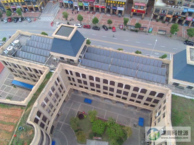 學校太陽能熱水系統