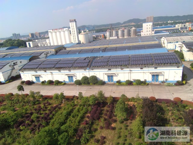 工廠屋頂太陽能光伏發電系統