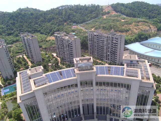 屋頂太陽能熱水工程