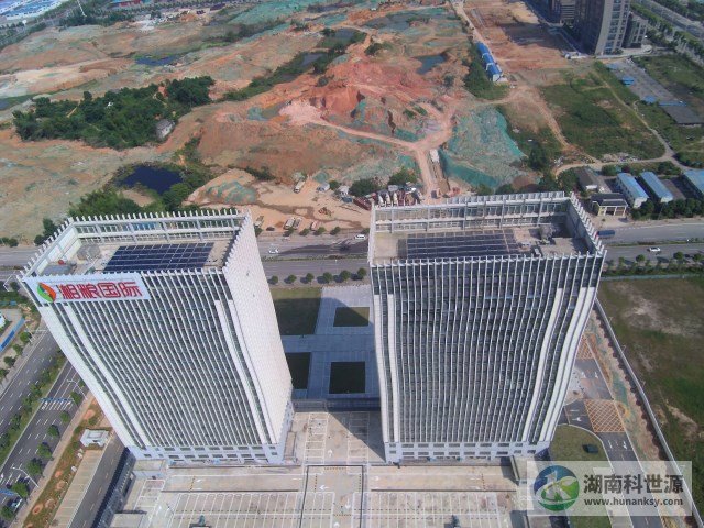 屋頂太陽能熱水系統工程