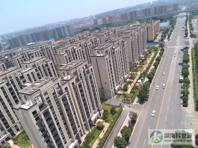 陽臺壁掛太陽能熱水系統