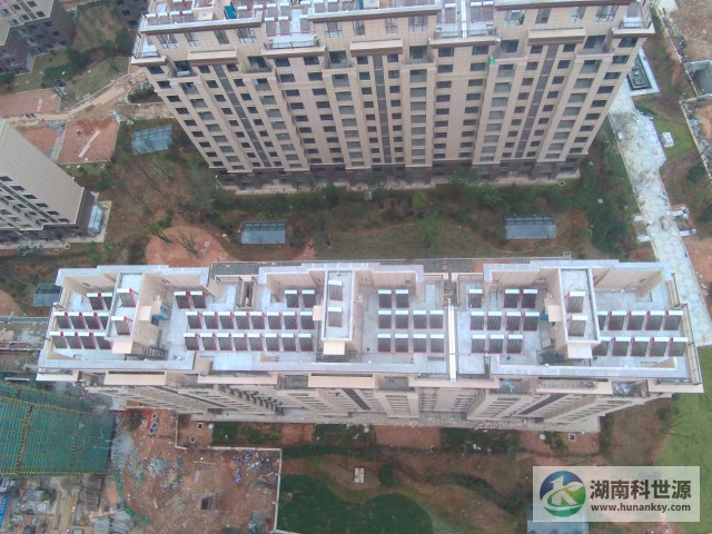 俯視屋頂一體式太陽能熱水器