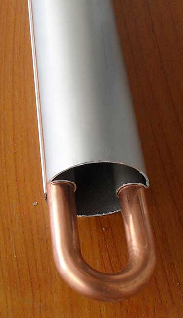 內(nèi)U型管及導(dǎo)熱金屬鋁板實(shí)體示意圖