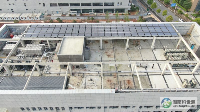 航拍太陽能熱水系統(tǒng)