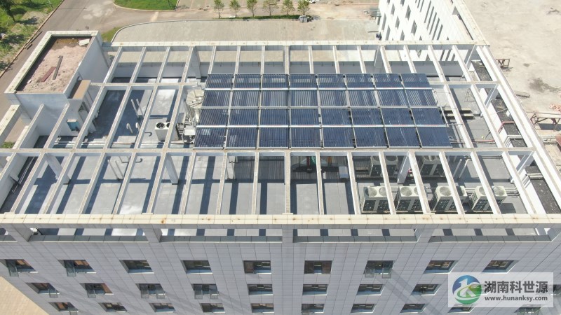 屋頂太陽能熱水系統