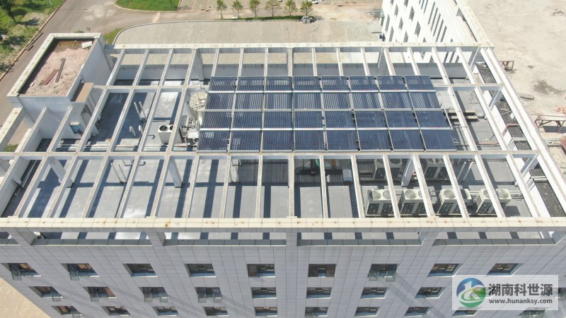 屋頂太陽能熱水系統