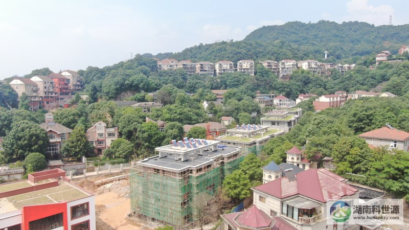 一體落水式太陽能熱水器